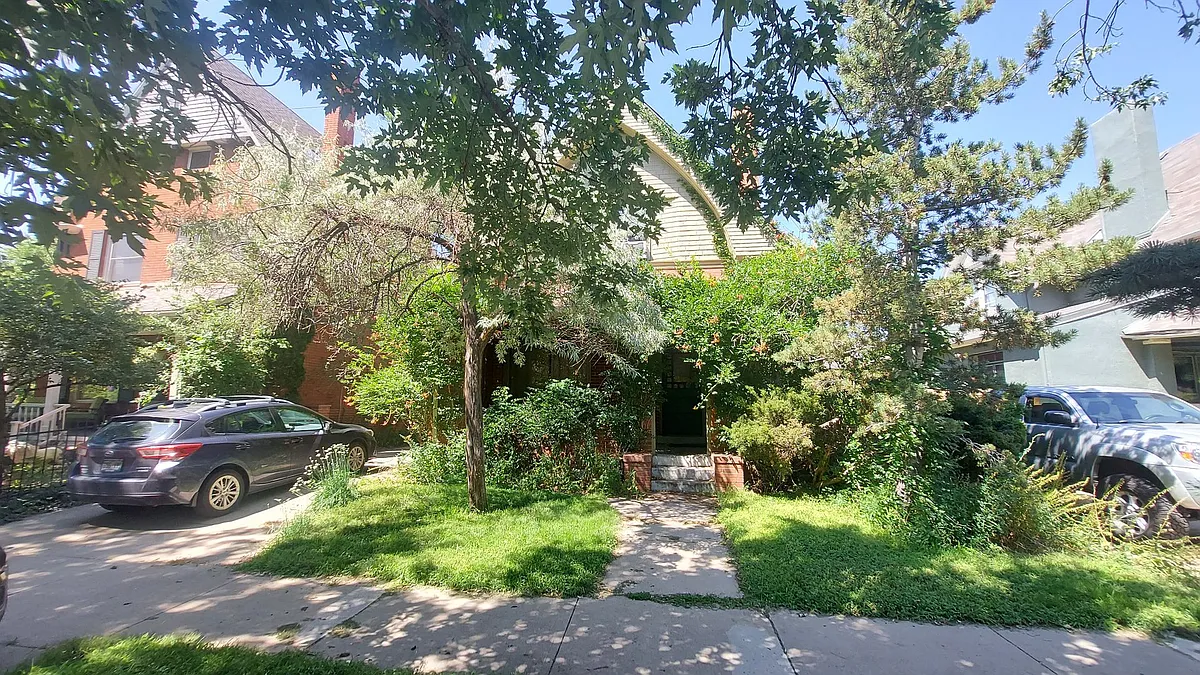 Building Photo - 115 N Sherman St #1-5