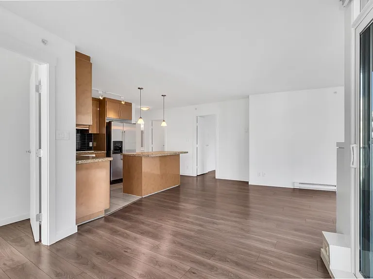 1189 Melville St #501 — Photo 9