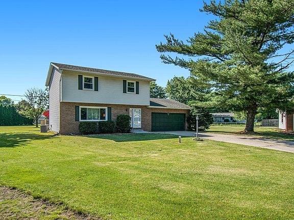 2nd image of 52211 Country Acres Ct