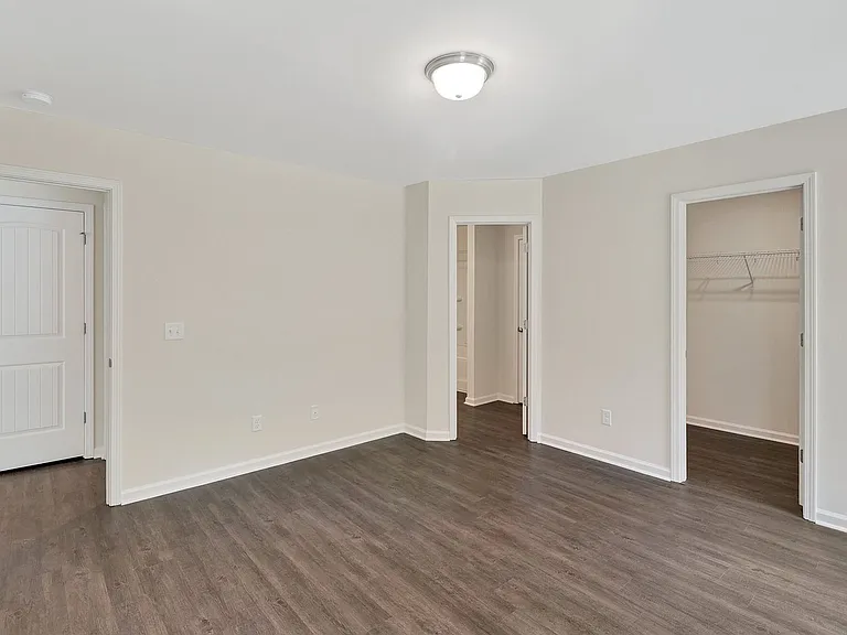 190 Brampton Ave — Photo 22