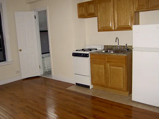 Rented by Elinor Taasa, LREB | media 10