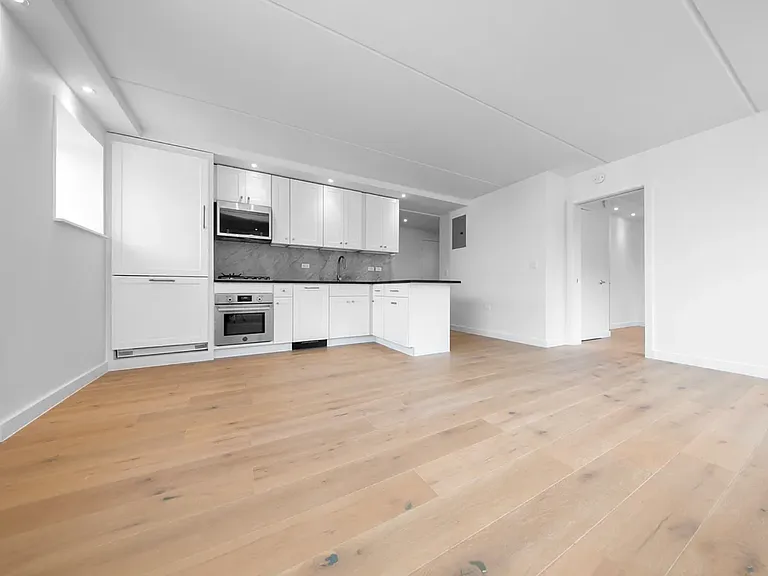10 Rutgers St #4C — Photo 1