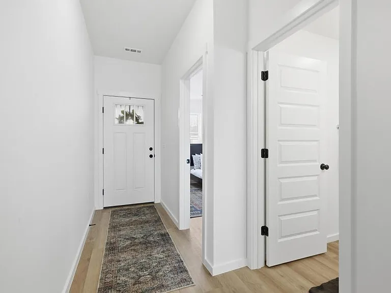 209 Alex Jordan Dr — Photo 4