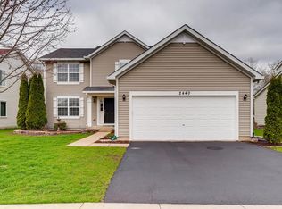 2440 Waterleaf Ln, Woodstock, IL 60098