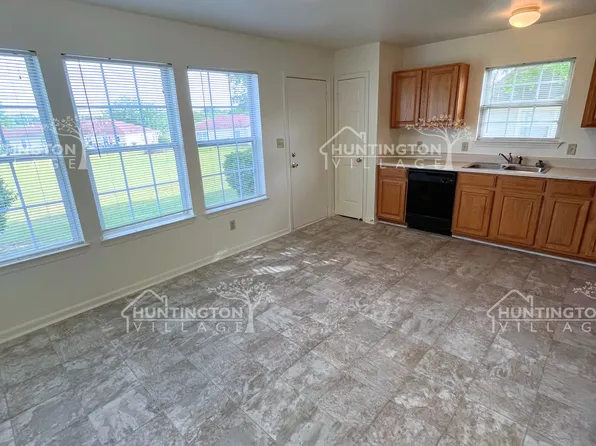 304 Marion Way, Warner Robins, GA 31098