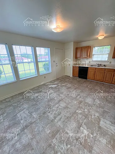 304 Marion Way Photo 1