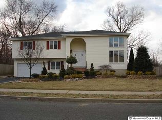 22 Highland Ave, Hazlet, NJ 07730