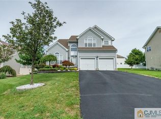 6 Syslo Ct, Sayreville, NJ