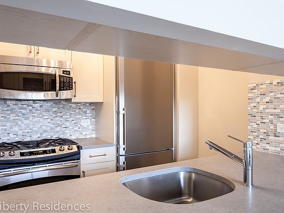 3rd image of 99 Battery Pl APT 11K