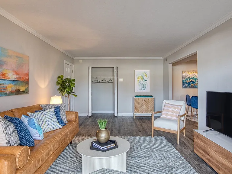 Coastline Apartments — Photo 30