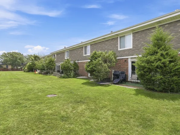 2 Cour Masson, Palos Hills, IL 60465