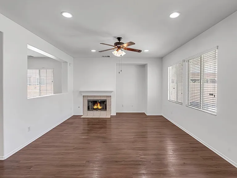 4731 W Avenue J4 — Photo 19