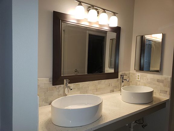 3rd image of 296 Rogers Ct #296