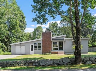 4 Gardner Ave, Andover, MA 01810