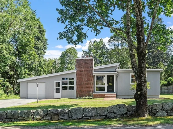 4 Gardner Ave, Andover, MA 01810