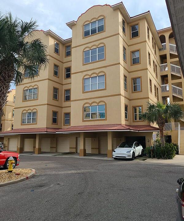 1st image of 624 Wells Ct Unit 401