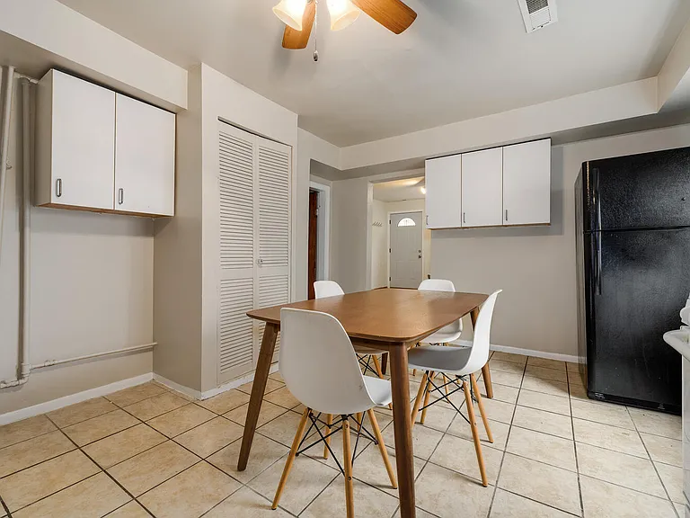 1720 N Saint Louis Ave #2 — Photo 15