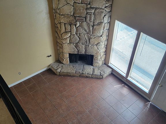 5th image of 5702 W Village Dr #C