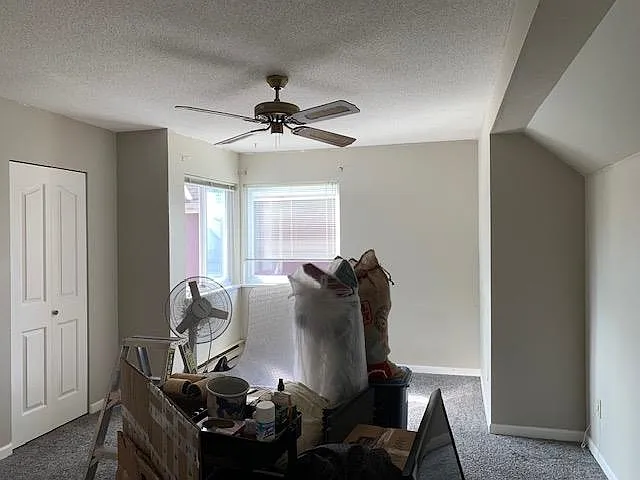 5078 47a Ave #6 — Photo 5