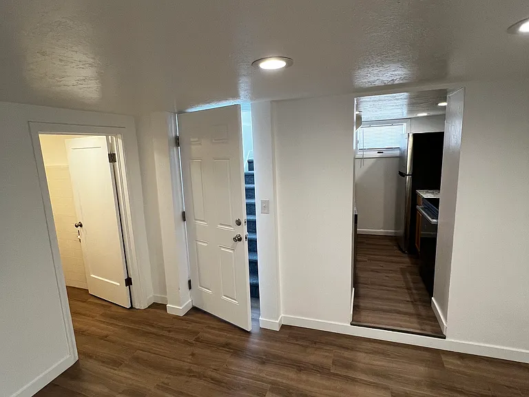 127 E 500 S — Photo 4