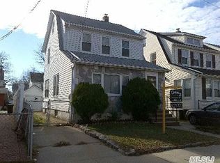 24040 142nd Ave, Rosedale, NY 11422