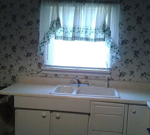 Modern hi-lo sink ex-big