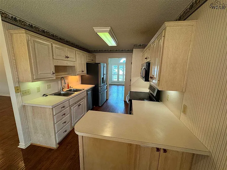 4845 Shenandoah Dr — Photo 7
