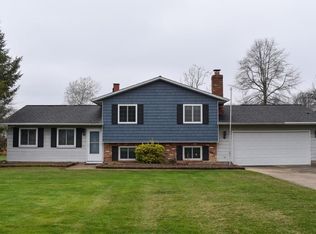 10239 Danvers Dr, Painesville, OH 44077