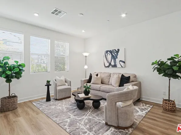 126 Hazel Dr, Rancho Mission Viejo, CA 92694