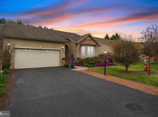 93 Radcliff Ln, Falling Waters, WV 25419