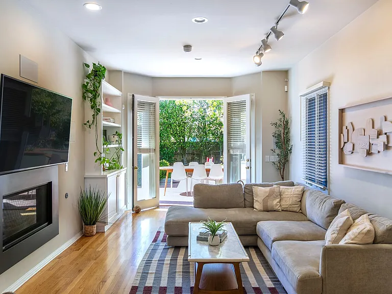 8005 Gonzaga Ave — Photo 8