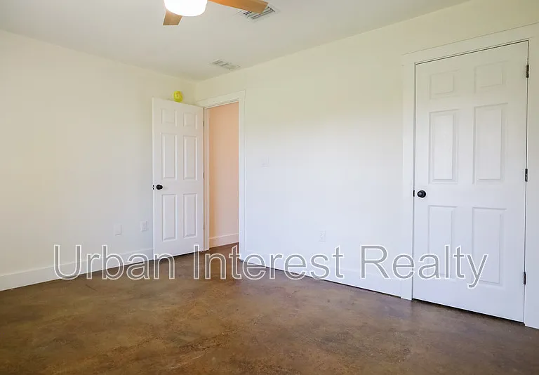 4658 Sunsail Cir — Photo 16