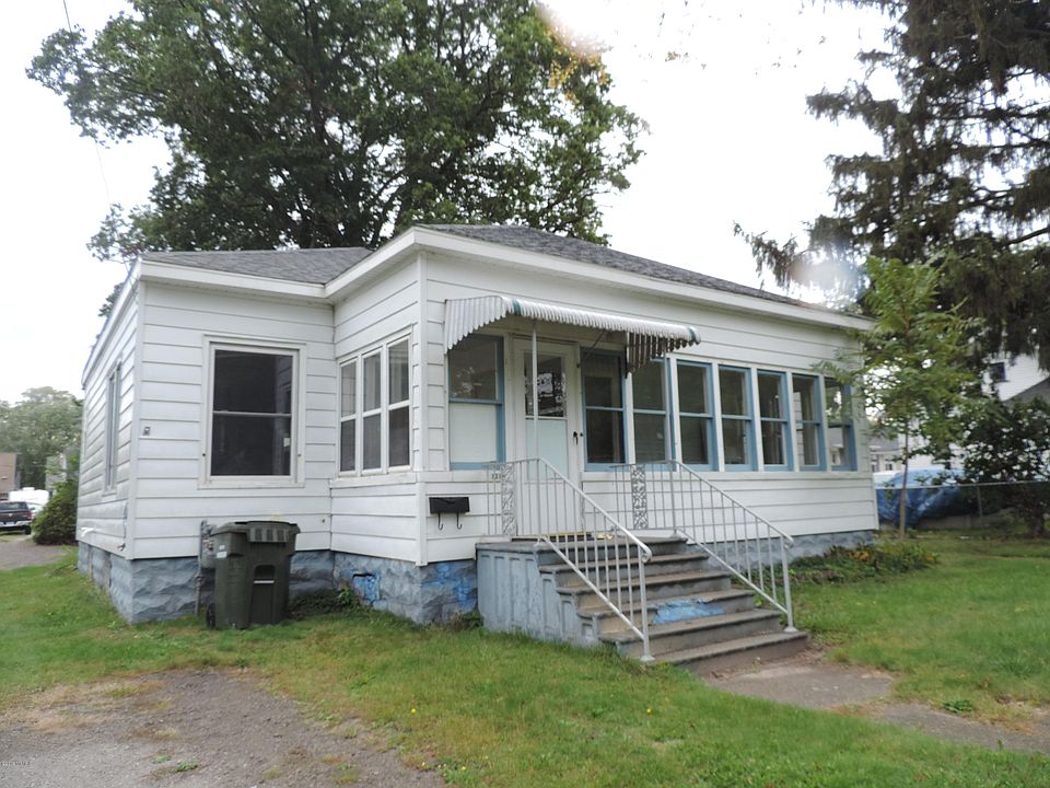 1st image of 1318 Montgomery Ave