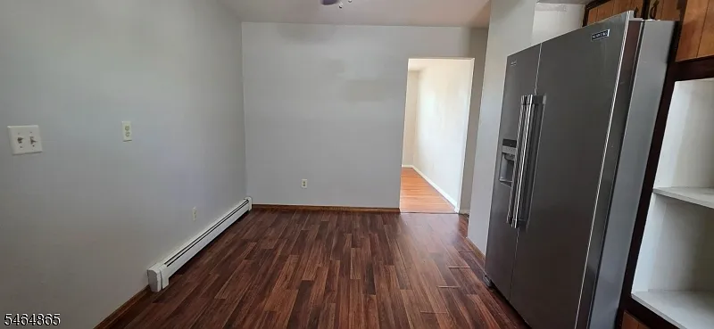 3 bed, 1.0 bath, $2,850 — Photo 4
