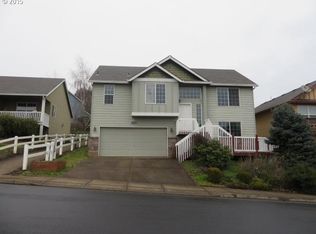 962 SW Tomahawk Pl, Dundee, OR 97115