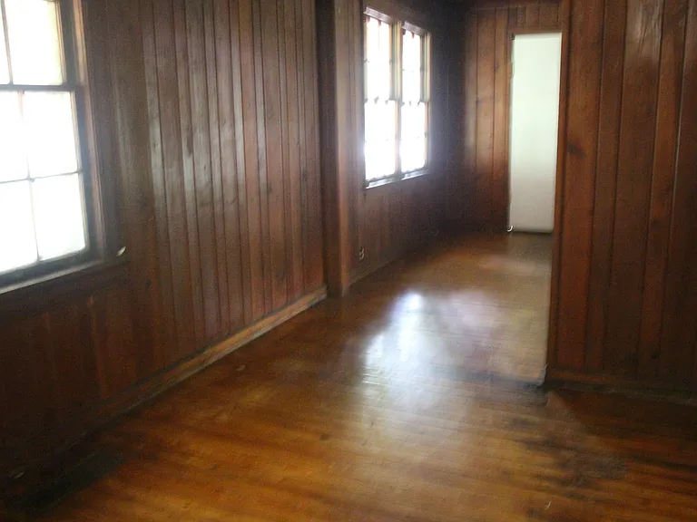 412 S Cleveland St — Photo 5