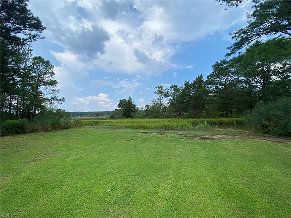 4th image of 112 Sunset Dr
