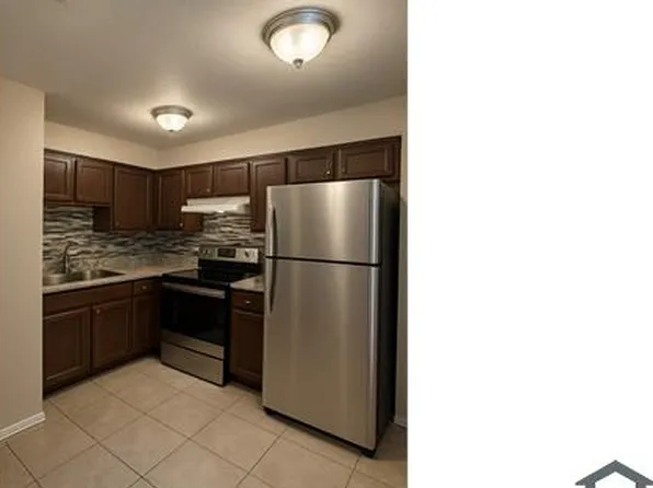 8217 N Marks St APT B, Tampa, FL 33604