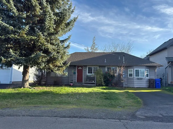 230 Cedar St, Fairview, OR 97024