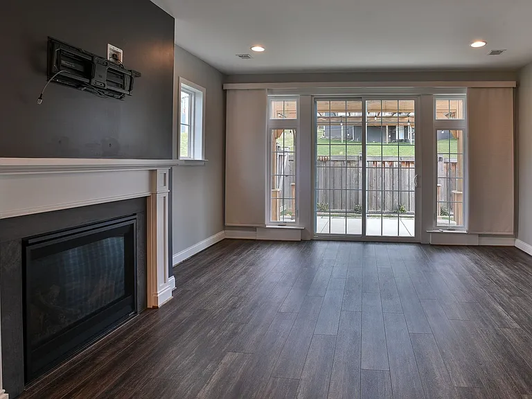 3118 Grove Ct — Photo 21