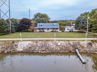 3979 Shannon Rd, Fremont, OH 43420
