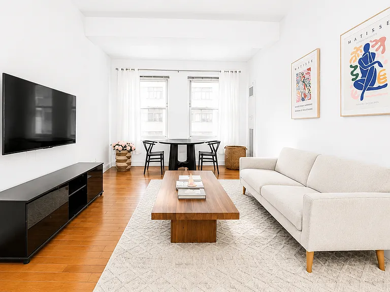 88 Greenwich St #724W — Photo 1