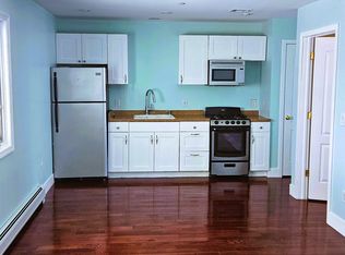 10 Arbutus Ave #1, Staten Island, NY 10312