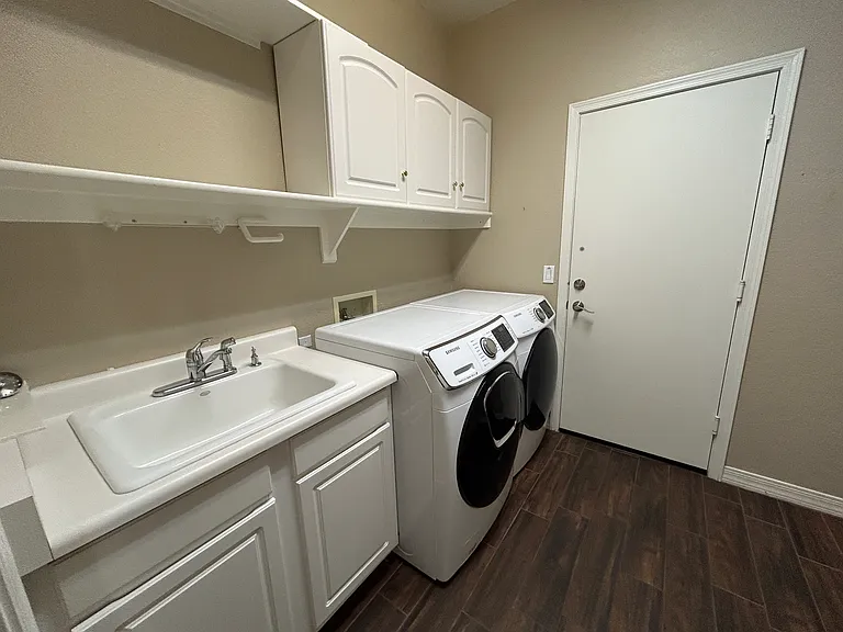 5163 W Village Dr — Photo 27