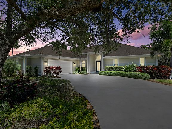 3rd image of 3660 River Woods Dr