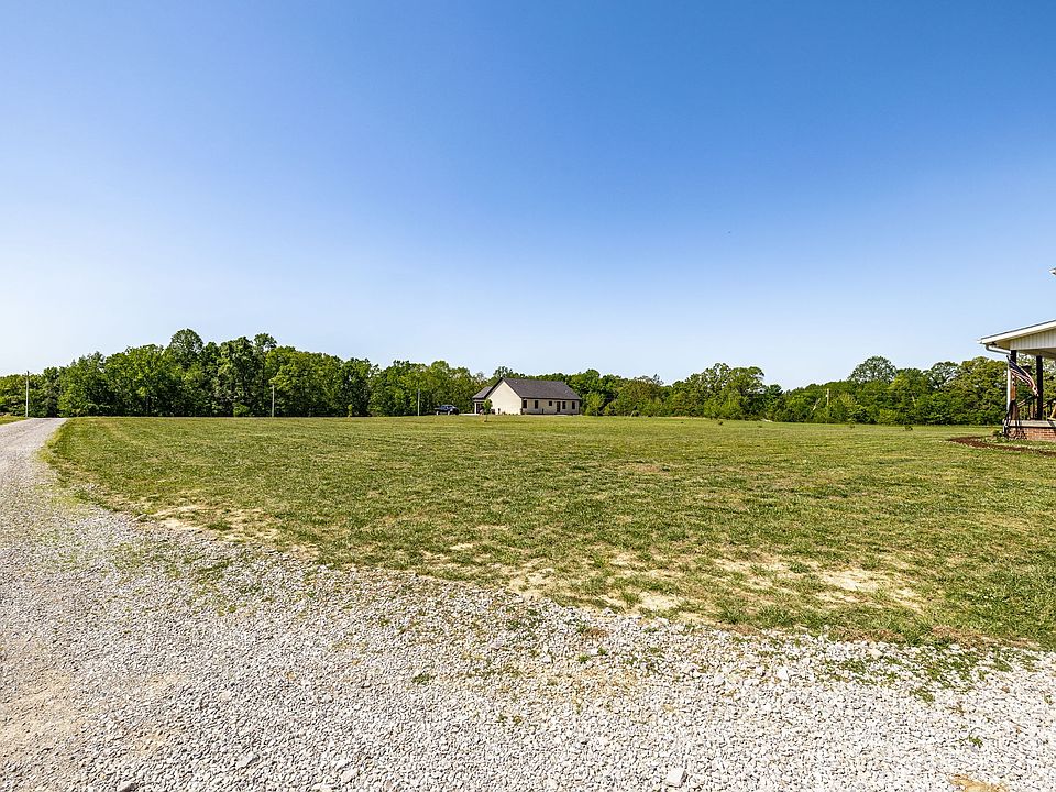 34th image of 237 Lear Rd
