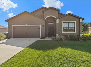 910 SW 9th Ct, Cape Coral, FL 33991