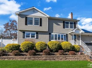 1 Greenhill Ave, Parlin, NJ 08859