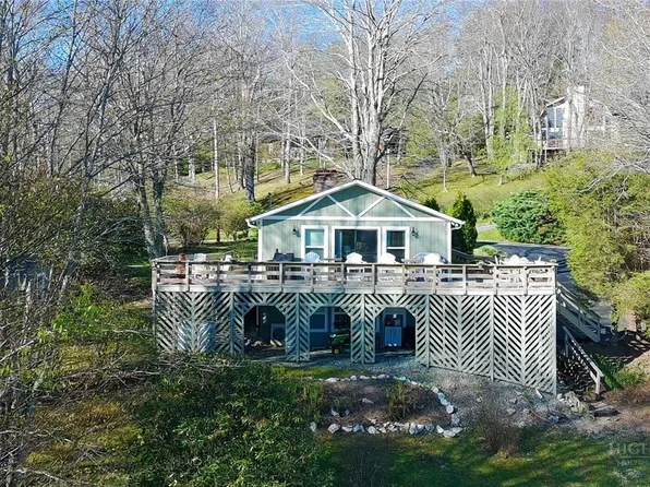 924 Balsam Drive, Newland, NC 28657