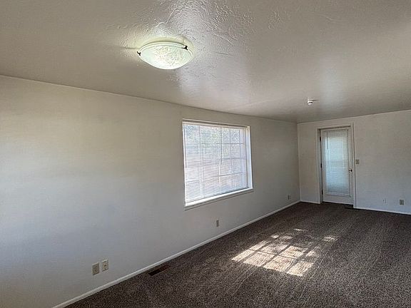2nd image of 3907 Jason Ave